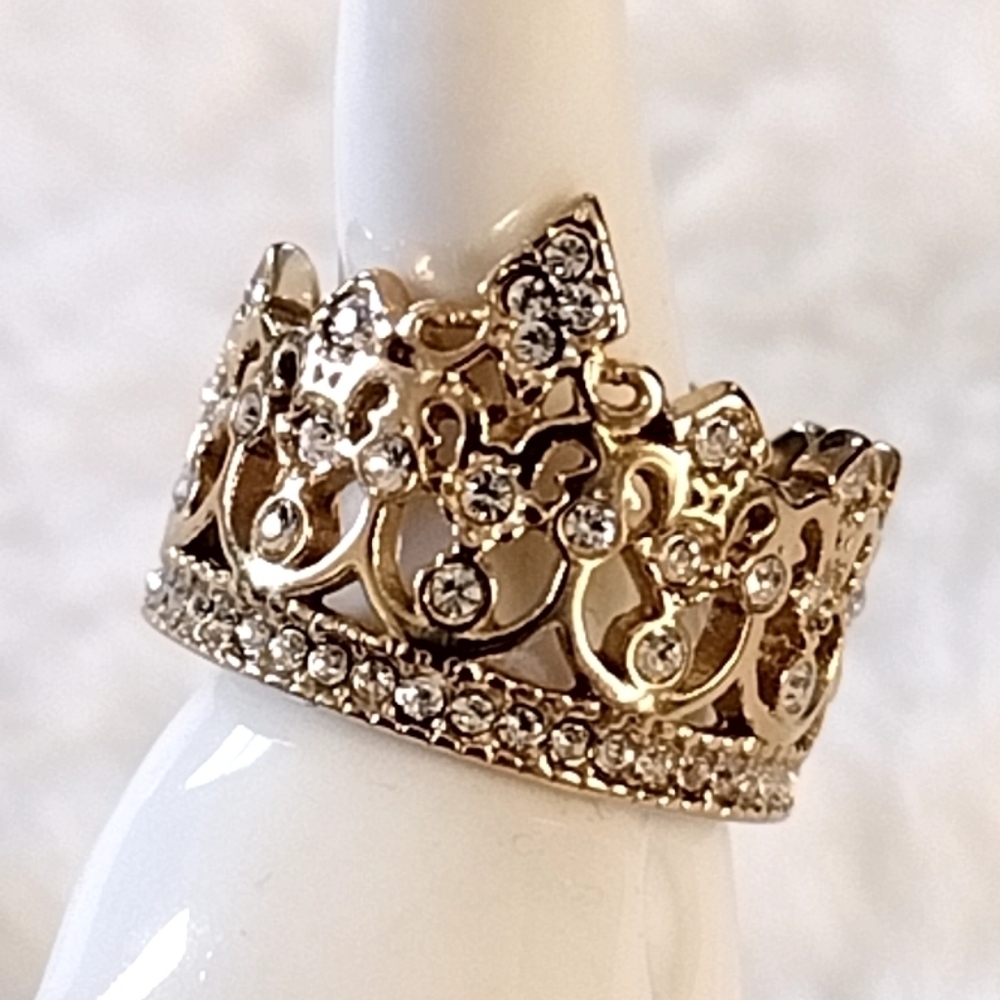 Queen Crown Ring Hypoallergenic Stainless Steel Size 9 Ring - Picture 1 of 11